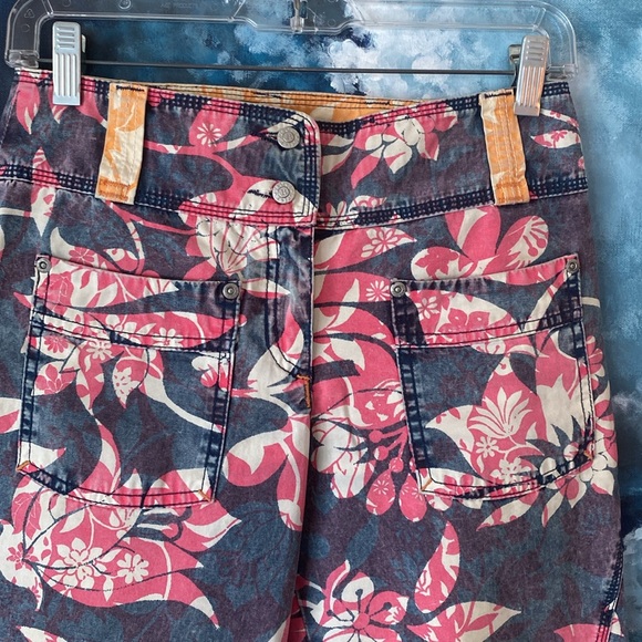 Oilily Adorable Crop Flare Pants - Picture 5 of 13